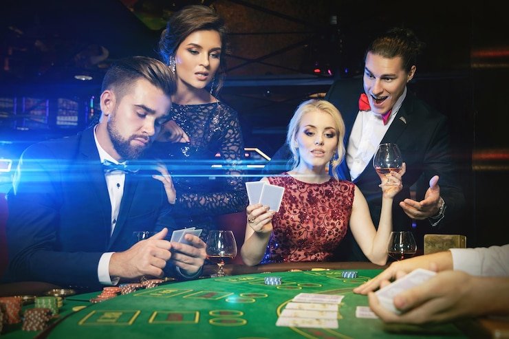 Koleksi permainan JILI di bosmahjong menampilkan slot modern dan meja kasino langsung dengan dealer profesional